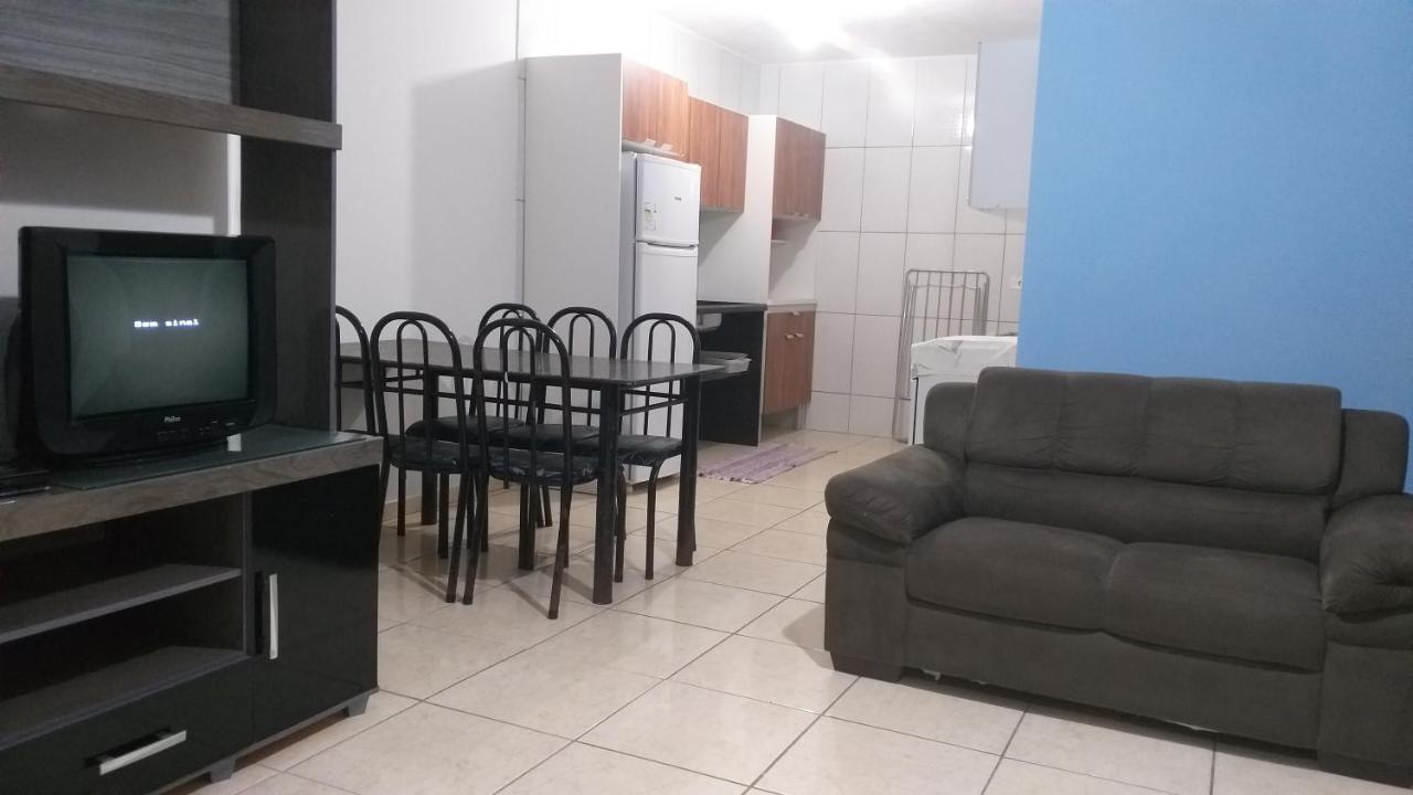 Conjunto Residencial Verdes Mares グァラトゥバ エクステリア 写真