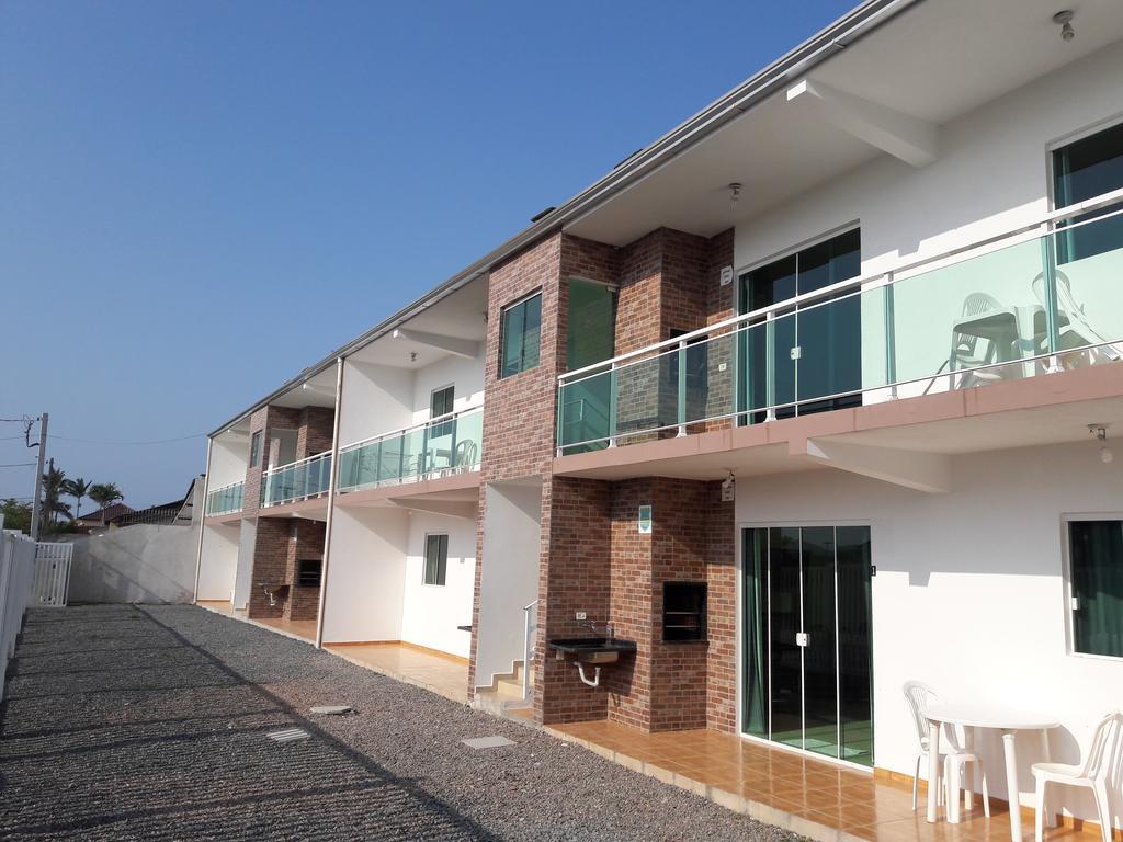 Conjunto Residencial Verdes Mares グァラトゥバ エクステリア 写真