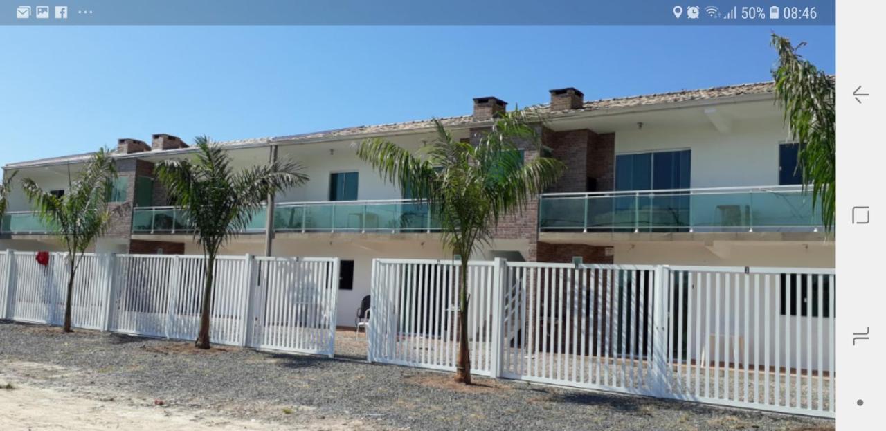 Conjunto Residencial Verdes Mares グァラトゥバ エクステリア 写真