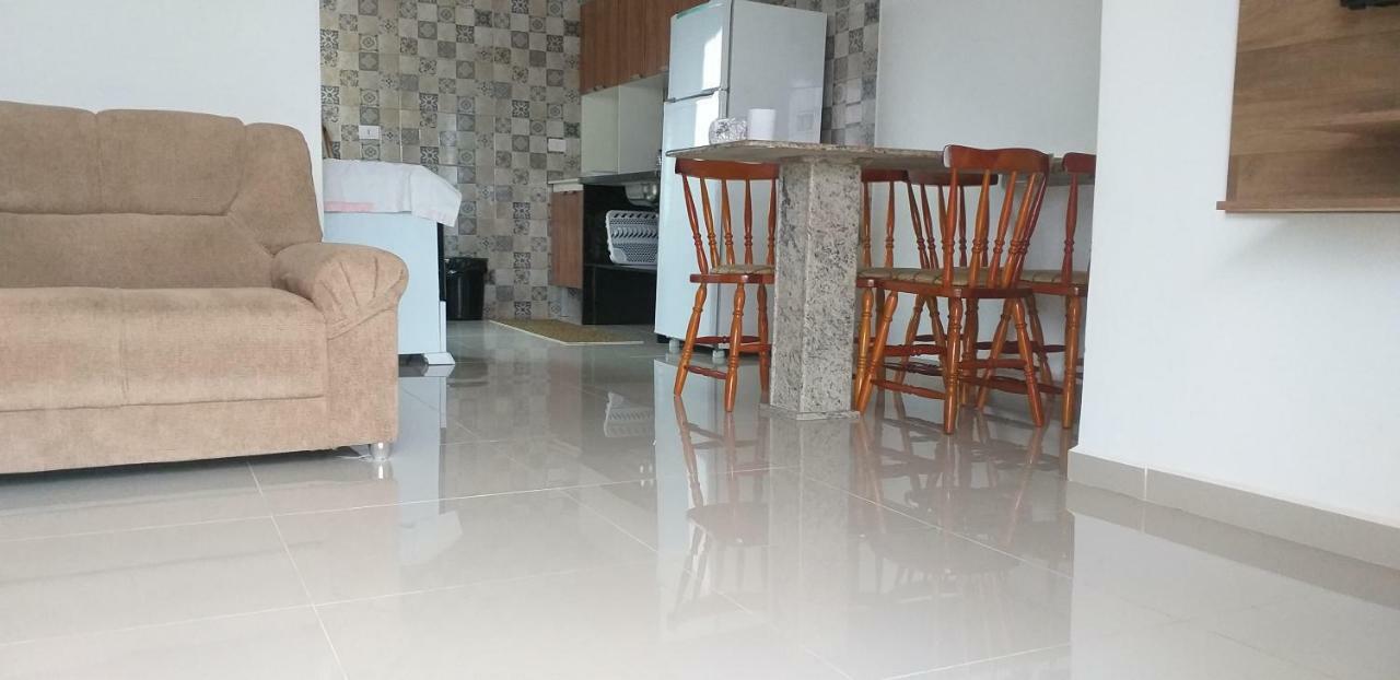 Conjunto Residencial Verdes Mares グァラトゥバ エクステリア 写真